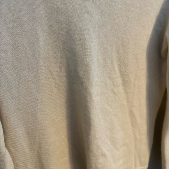 Lands End Cream 100% Cashmere V-Neck Long Sleeved Sweater Size Medium - Picture 5 of 5
